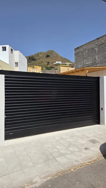 Puertas correderas de aluminio — trabajo realizado por FPM Innovations (1)