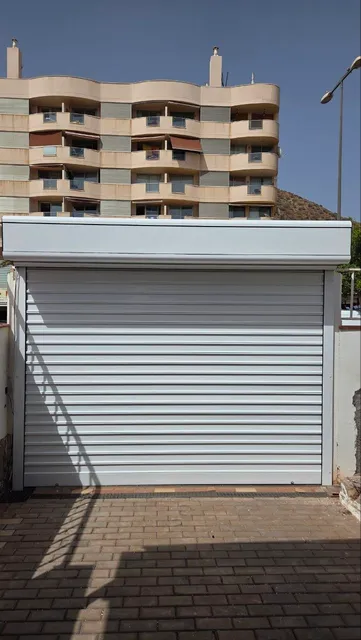 Puertas enrollables — trabajo realizado por FPM Innovations (3)